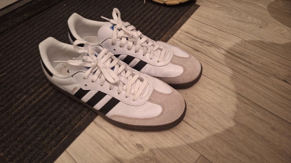 Продаю кроссовки Самба адидас