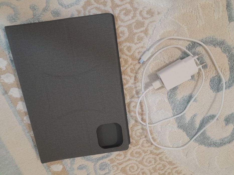 Новый планшет Air Pro с клавиатуры