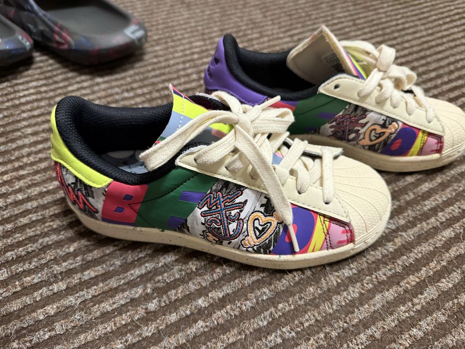 Лимитированные adidas новые оригинал