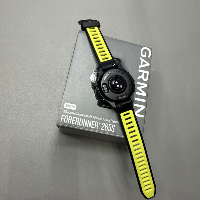 Часы Garmin Forerunner 265S, полный комплект
