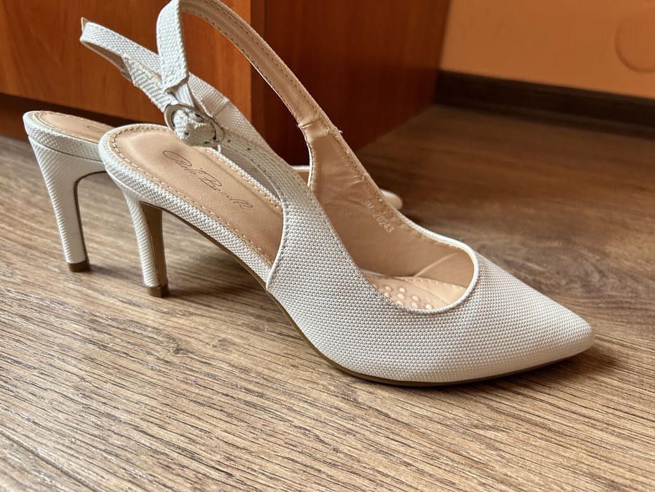 Дамски обувки на ток