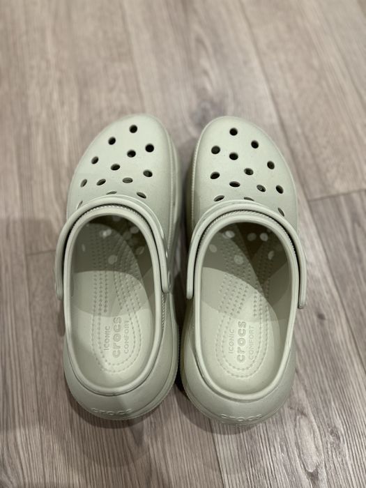 Чехли CROCS в бежово