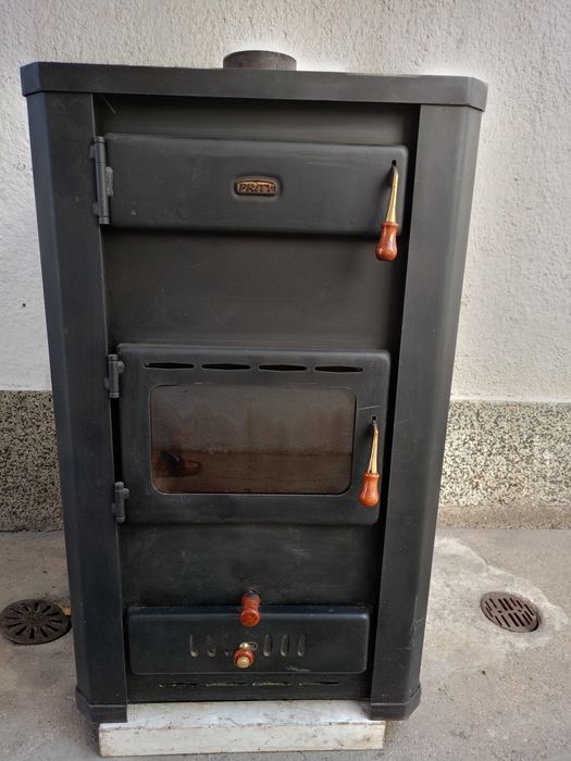 Камина Прити с водна риза