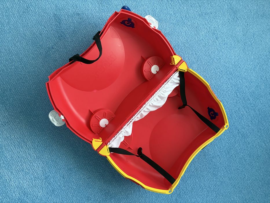 Troller, valiza Trunki masina de pompieri