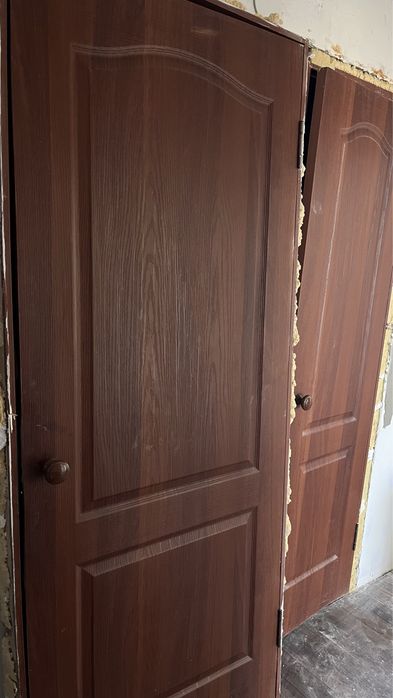 Двери межкомнатные коричнивые