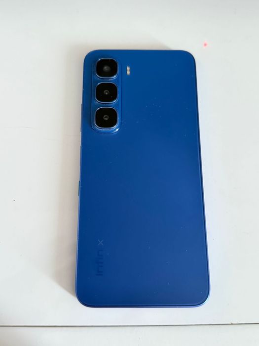 Смартфон Infinix Hot 60i 8/256