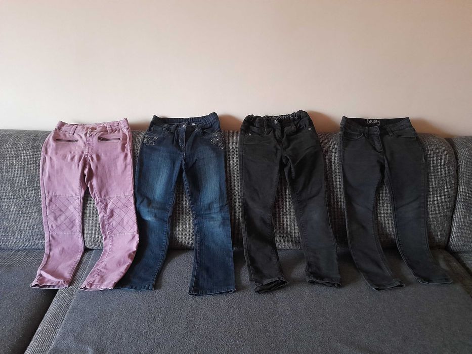 Pantaloni fetite mărimea 122