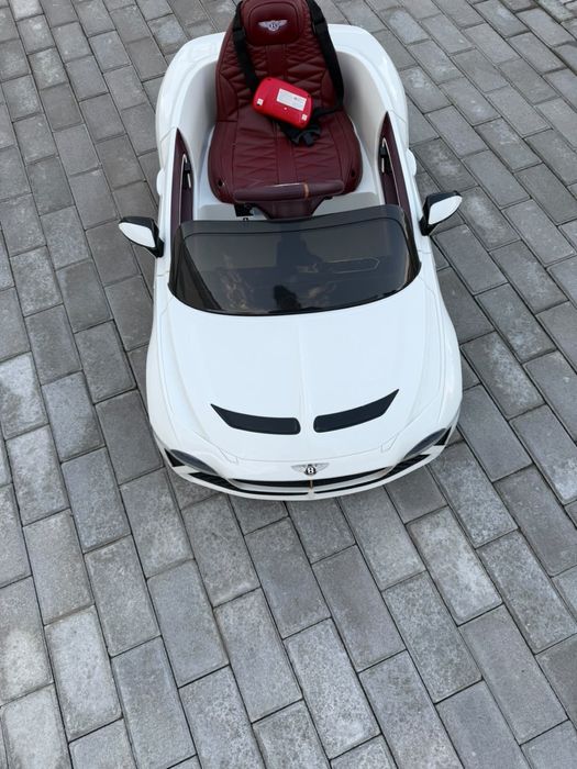 Продам детский электромобиль Bentley