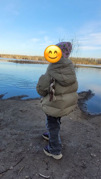 Демисезонна куртка на девочку