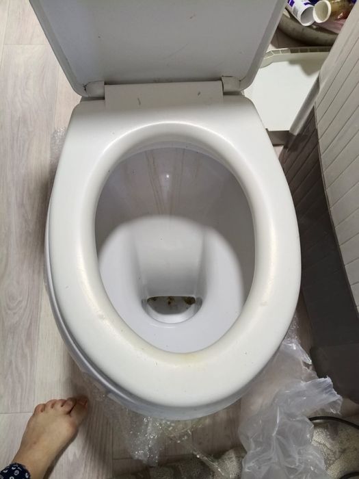 Продам б/у унитаз