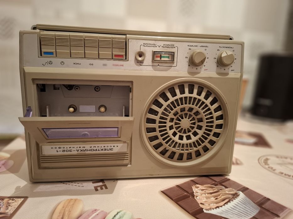 Продам советской магнитофон