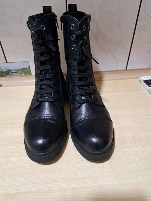 Cizme dama piele naturala  ,si mitatie piele de calitate,,masura 40 pi