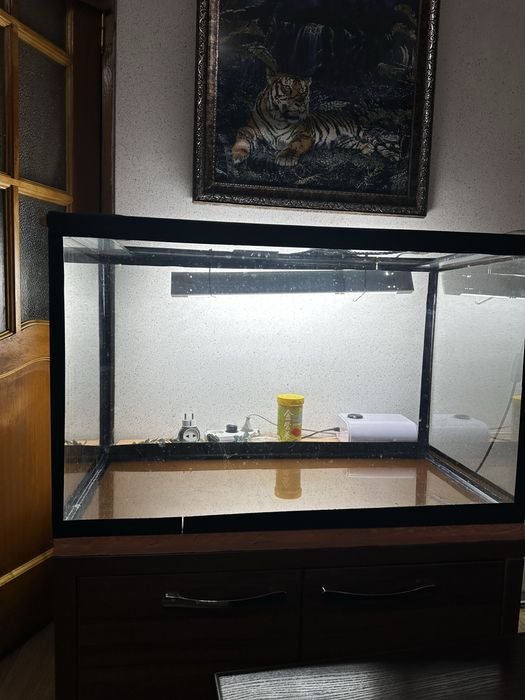 Продам аквариум террариум