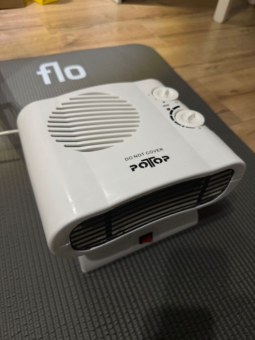 Обогреватель (три режима: 2 теплого воздуха и вентилятор)