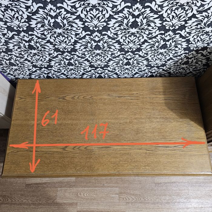 Комод и журнальный стол