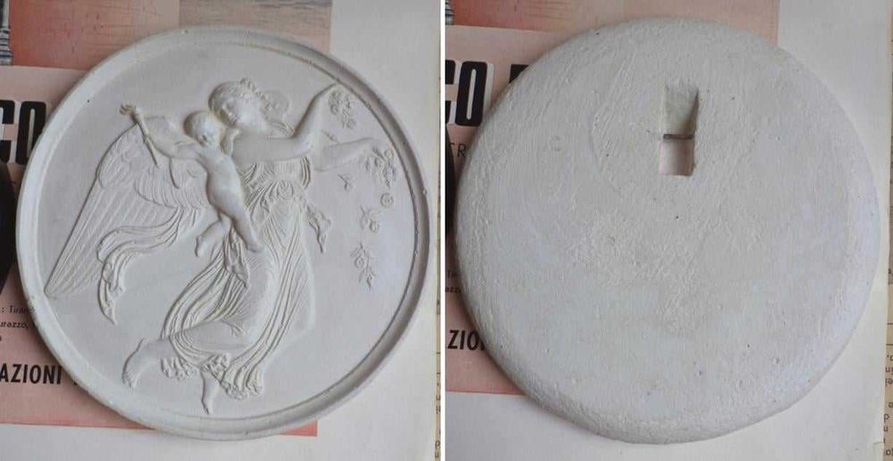 2 obiecte decorative cu temă religioasă