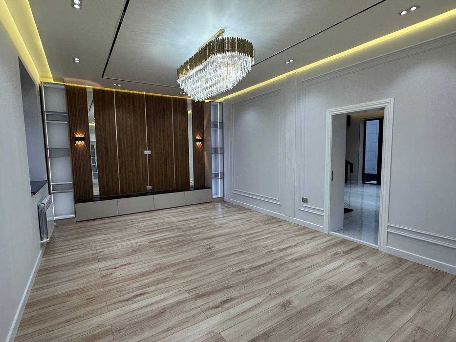 Гулистон 3да янги ховли сотилади