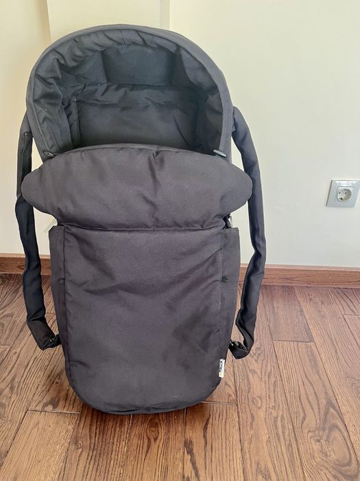 Универсално порт бебе / кошница / зимен чувал 2в1 Hauck Carrycot