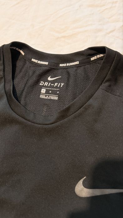 Nike DriFit тениски заедно