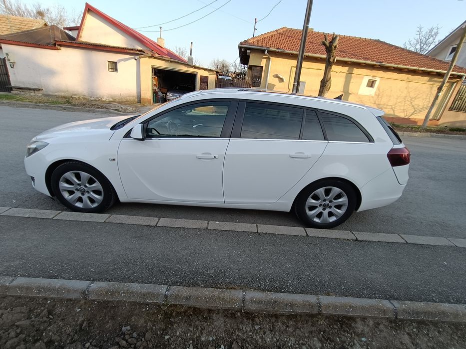 Opel insignia sport tourer