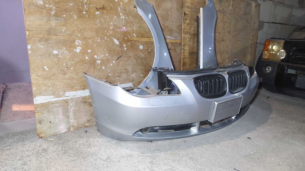 Бампер передний усилитель BMW 5 E60 дорест