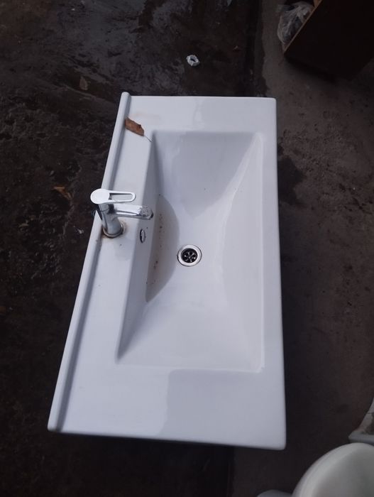 Раковина монолит