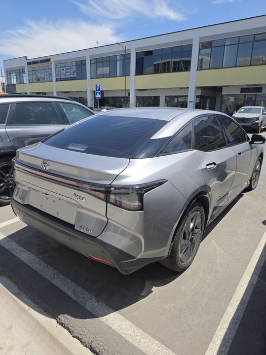 Toyota bz3 Long Range Premium FWD (616km)
