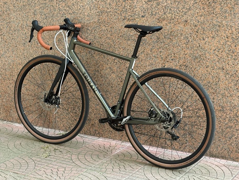 Шосейно колело Gravel Triban 520 - Размер М - 28 цола