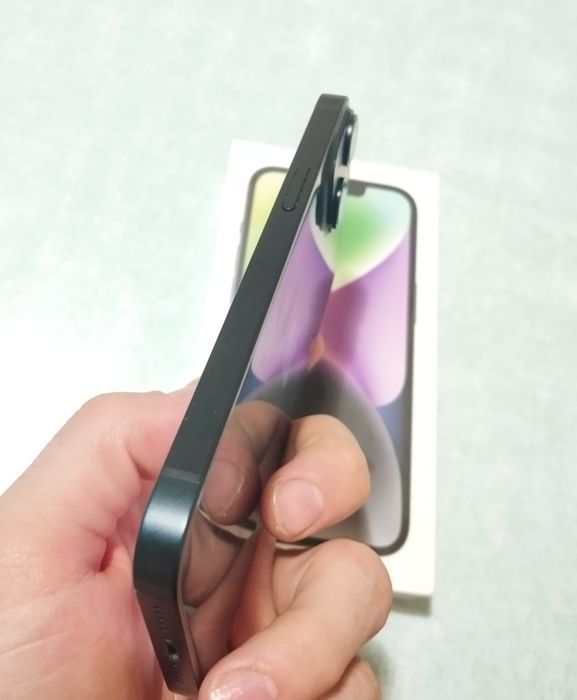 Iphone 14.  256 ideal