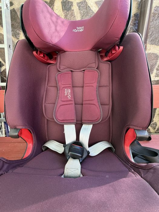 Scaun auto pentru copii Britax Romer - Advansafix IV R, 9 luni - 12 ani Burgundy Red