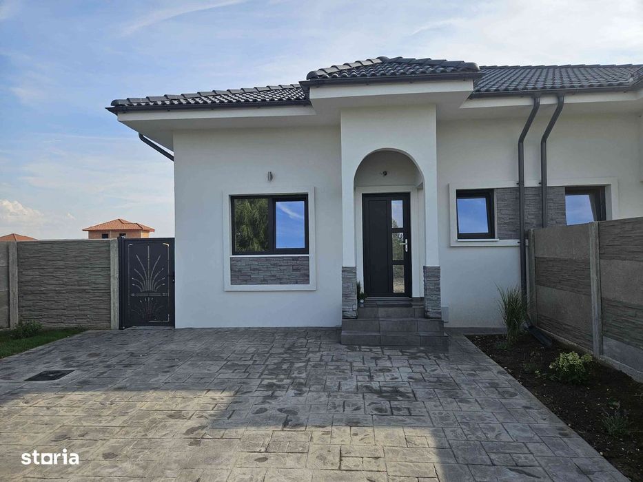 Vând duplex in Sanandrei