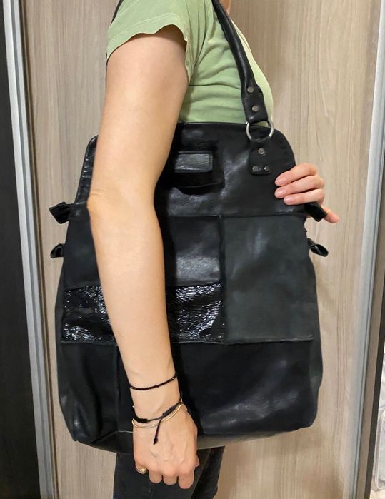 Дамска черна чанта Patra Mara от естествена кожа