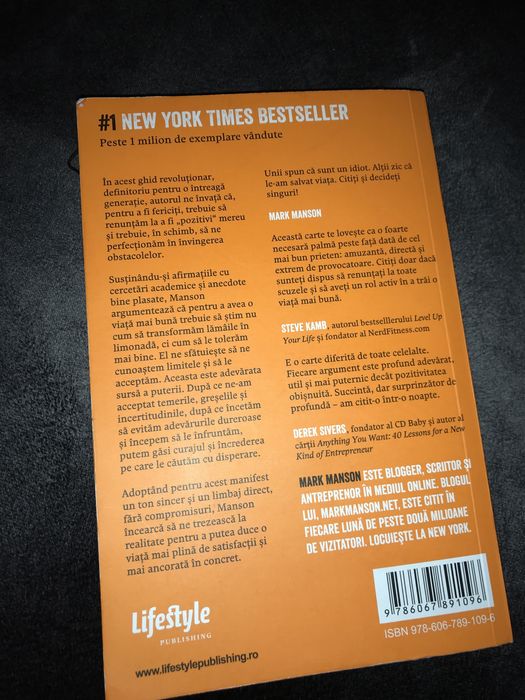 Carte “Arta subtila a nepasarii” Mark Manson