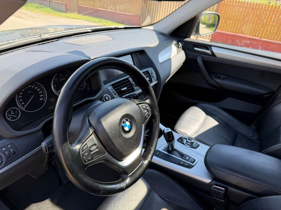 BMW X3 F25 2.0d 184cp Xdrive automat trapă eficient dinamic camera 360