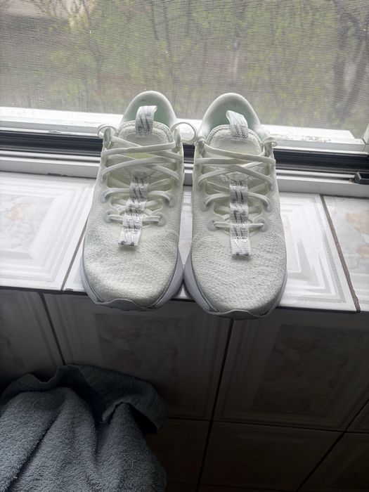 Vand nike Motiva originali