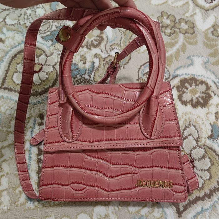 продаются сумки, лето и зима