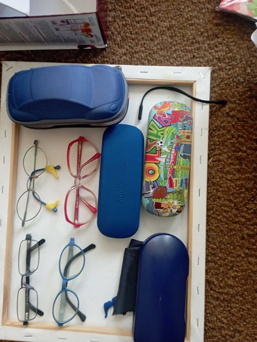 Детски рамки за диоптрични очила.