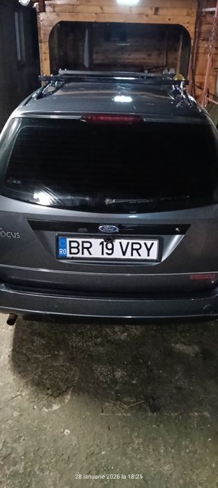 Vând Ford focus 1