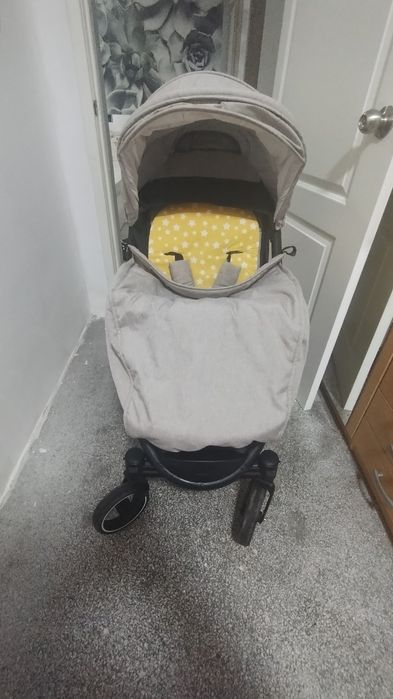 Лятна количка лорели