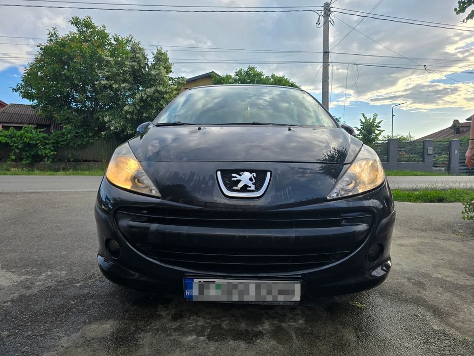 PEUGEOT 207