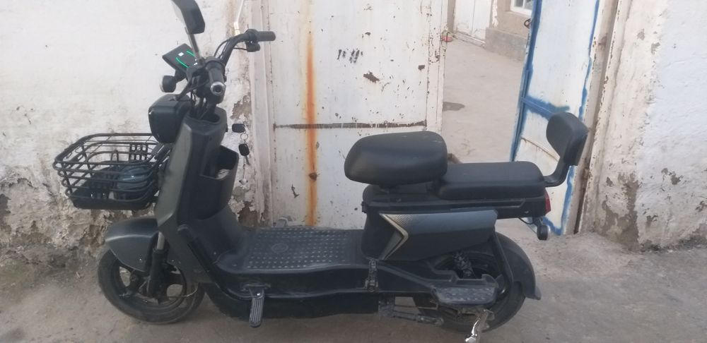 Скутер сотаман нархи