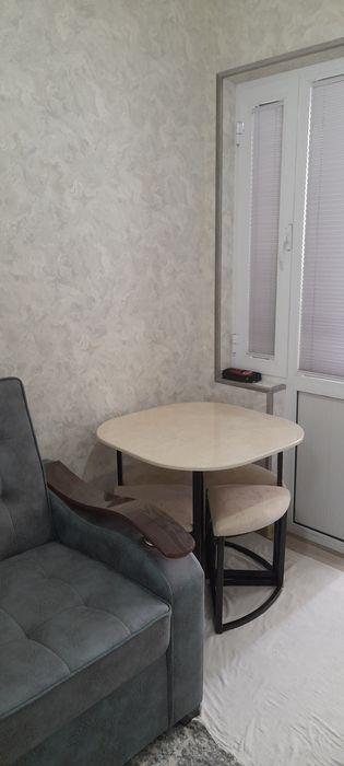 Продаётся своя квартира Ибн сино-1