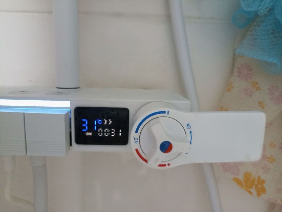 Смеситель для ванной и душевой