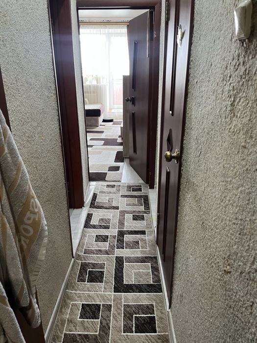 Продам двухкомнатую в красном партизане