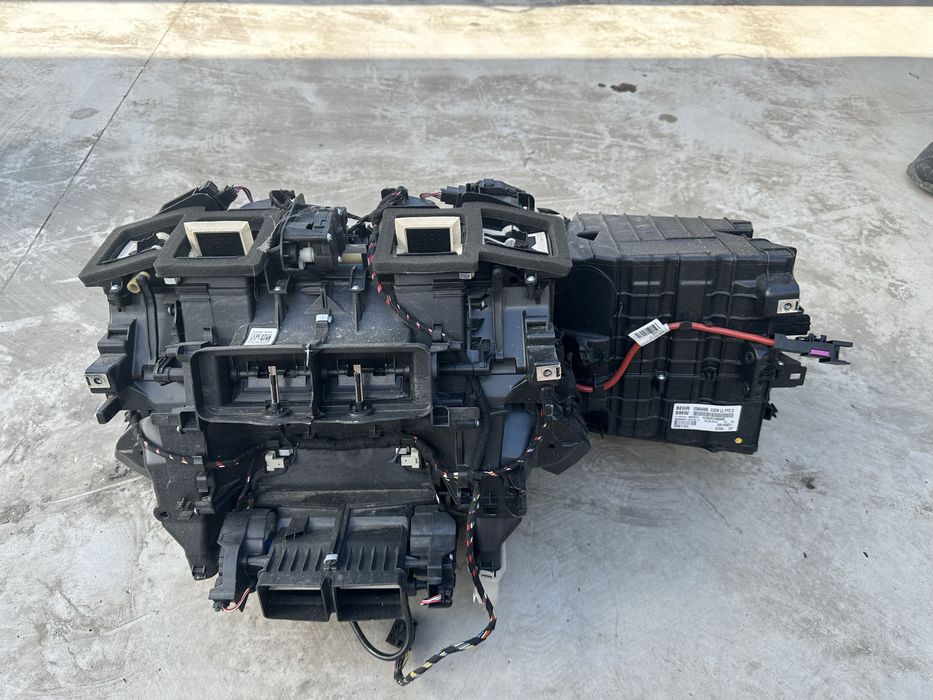 Grup caldura / aeroterma de sub bord + calorifer BMW seria 1 / 2 / 3 / 4 / 5 / 6 / 7 x5 / x6 f01 f02 f06 f07 f10 f11 f13 f14 f15 f16 f30 f31 f20 f21