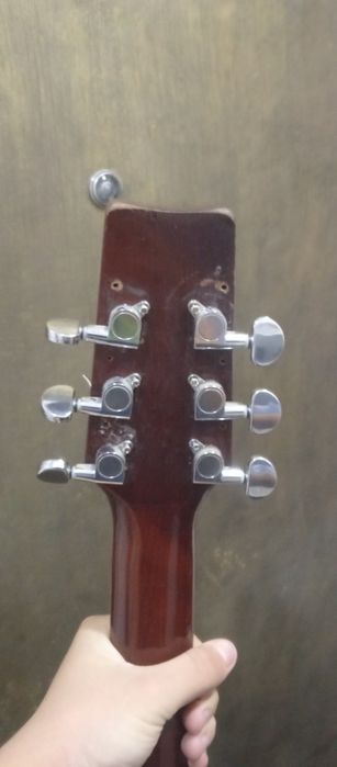 Продам гитару акустическую