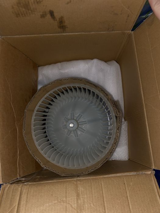 Матор печки салона toyota corolla