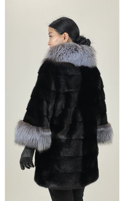 Продам норковую шубу