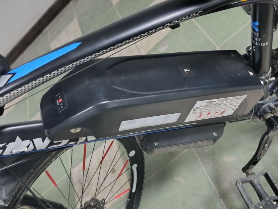 Electrovelosiped
Tezlik maksimal 32
Yurish masofasi 30/35km
Oldi chiro