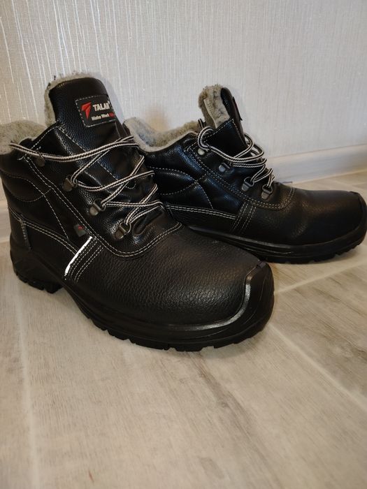 Спецобувь, зимние ботинки.